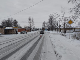 🚔‼‼ В г. Назарово 8-летний пешеход из –за собственной невнимательности и торопливости попал под колеса автомобиля. 🚔‼‼ В г. Назарово 8-летний пешеход из –за собственной невнимательности и торопливости попал под колеса автомобиля.